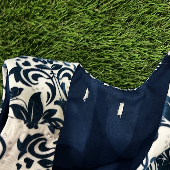 Girls Dress - Picture 3 of 3